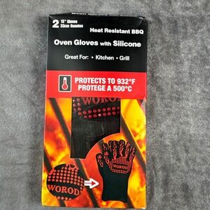 Worod Heat Resistant BBQ Oven Gloves 932F Silicone Non-Slip 13in Black Red 2pk